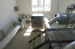 克拉瑪依頁油站安裝現(xiàn)場(chǎng)照